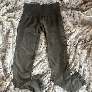 NVGTN Navigation grey contour seamless leggings.